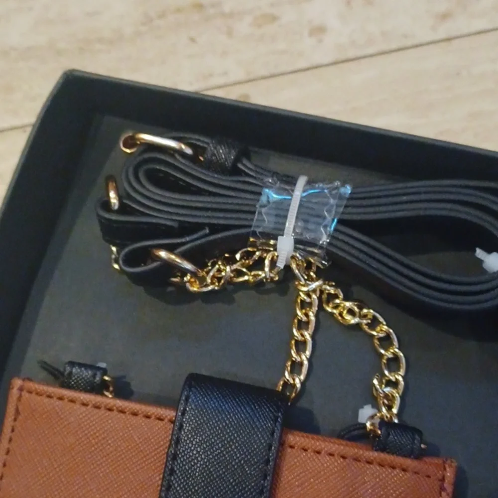 New Steve Madden Set of 2 Crossbody Bags - Picture 5 of 8